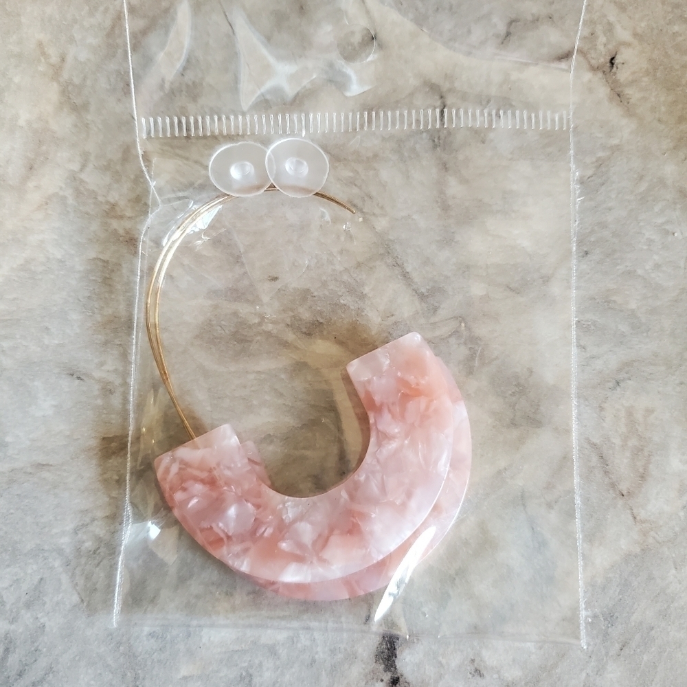 NEW Pink resin half hoop earrings - Picture 2 of 3